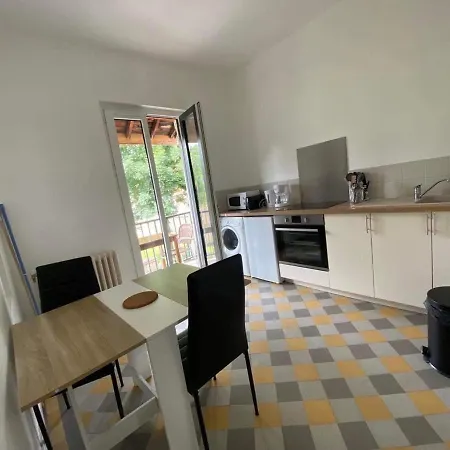 La Bourboule, 2 Pieces, 2 Personnes - Fr-1-667-38 Apartment